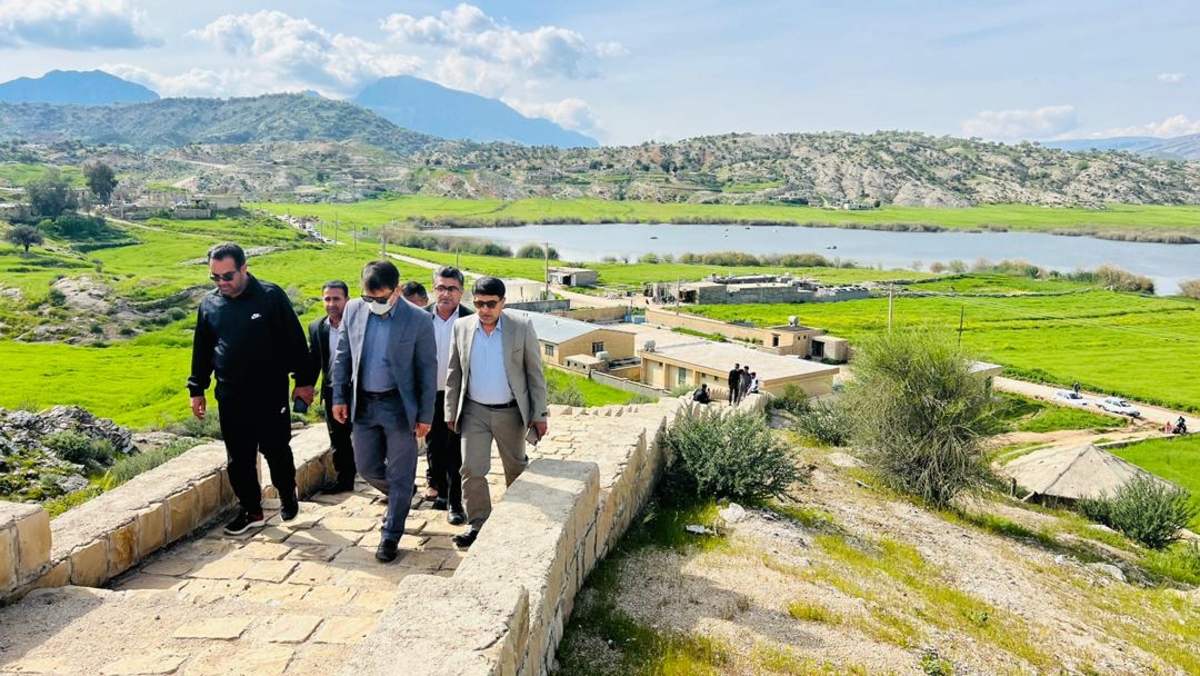 بازدید فرماندار از جاذبه های گردشگری شهرستان