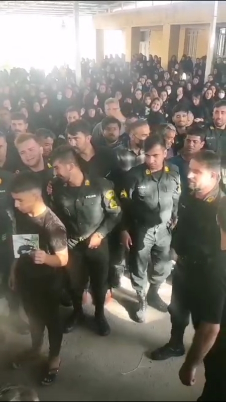 سنگ تمام دوفرماندهی انتظامی کهگلویه وبهمیی برای همکارشان