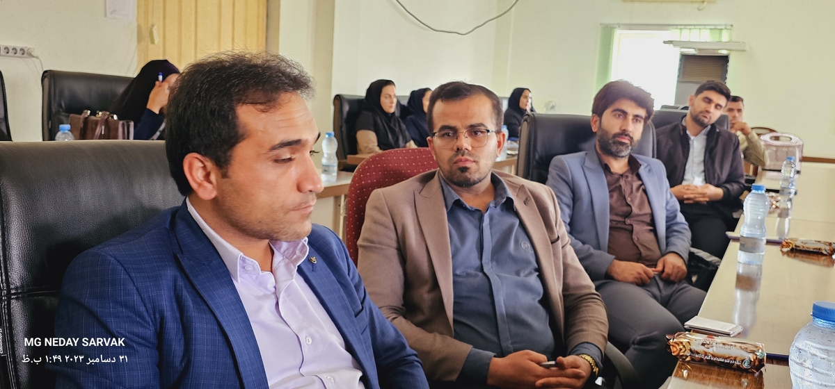 نشست هم اندیشی جوانان شهرستان بهمئی باحضورمعاونت فرهنگی وجوانان استان درقالب نماشو