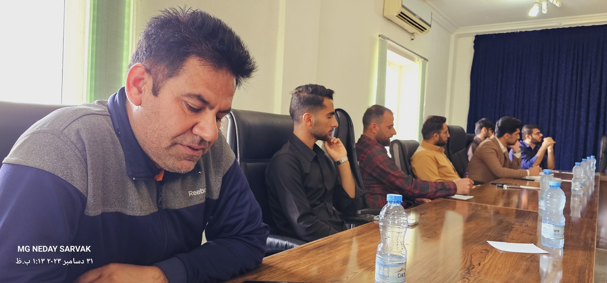 نشست هم اندیشی جوانان شهرستان بهمئی باحضورمعاونت فرهنگی وجوانان استان درقالب نماشو