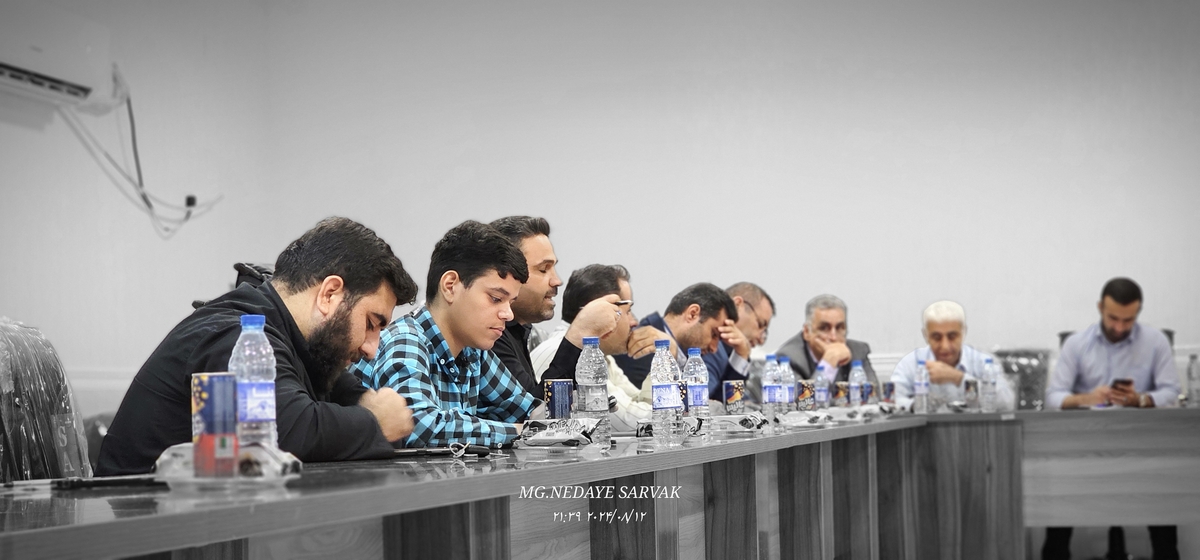 نشست صمیمانه شهرداروشورای شهرباخبرنگاران 