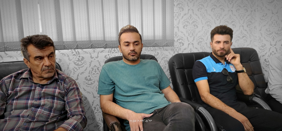 نشست رئیس جدیدهیئت فوتبال استان بارئیس هیئت فوتبال وریاست اداره ورزش وجوانان شهرستان وجمعی ازپیشکسوتان