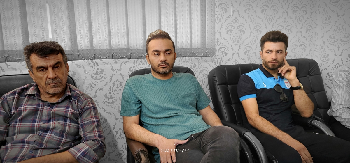 نشست رئیس جدیدهیئت فوتبال استان بارئیس هیئت فوتبال وریاست اداره ورزش وجوانان شهرستان وجمعی ازپیشکسوتان