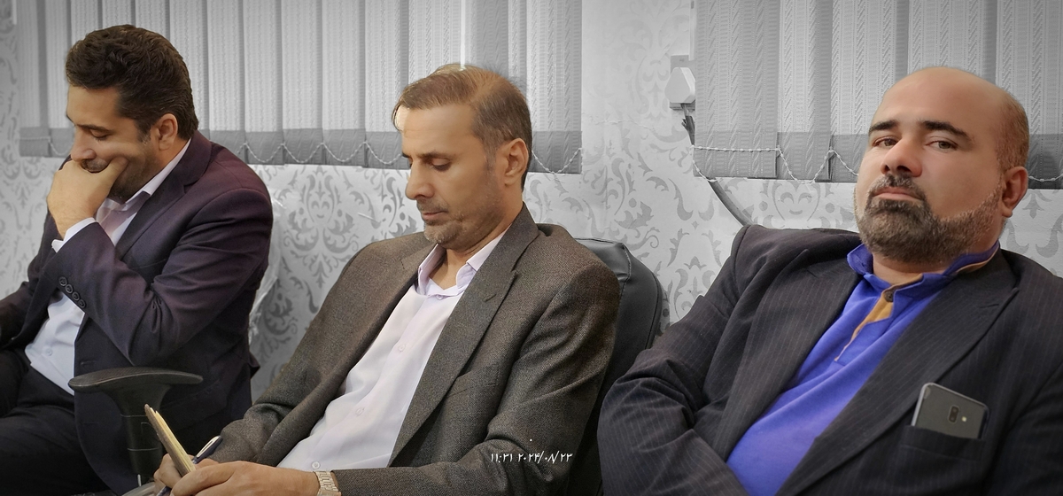 نشست رئیس جدیدهیئت فوتبال استان بارئیس هیئت فوتبال وریاست اداره ورزش وجوانان شهرستان وجمعی ازپیشکسوتان
