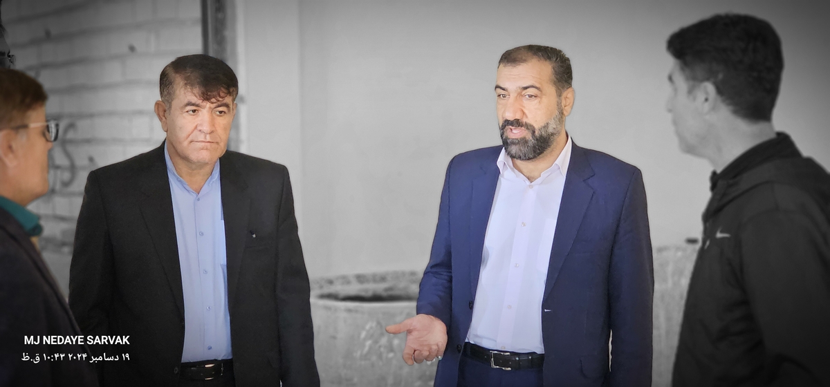 دهقان مدیرکل ورزش استان وخوبی مفاون توسعه وهیئت همراه امروزپنج شنیه ازپروژه های ورزشی شهرستان دیدن کردن