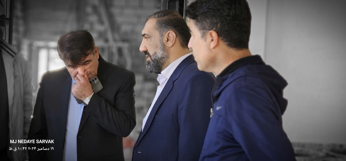 دهقان مدیرکل ورزش استان وخوبی مفاون توسعه وهیئت همراه امروزپنج شنیه ازپروژه های ورزشی شهرستان دیدن کردن