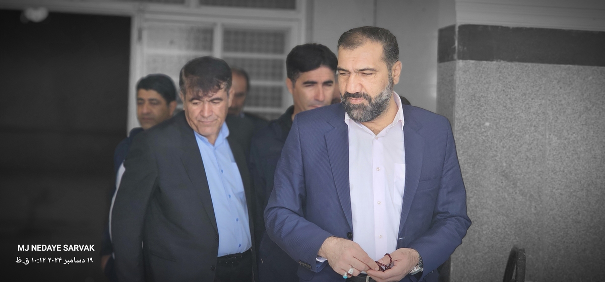 دهقان مدیرکل ورزش استان وخوبی مفاون توسعه وهیئت همراه امروزپنج شنیه ازپروژه های ورزشی شهرستان دیدن کردن