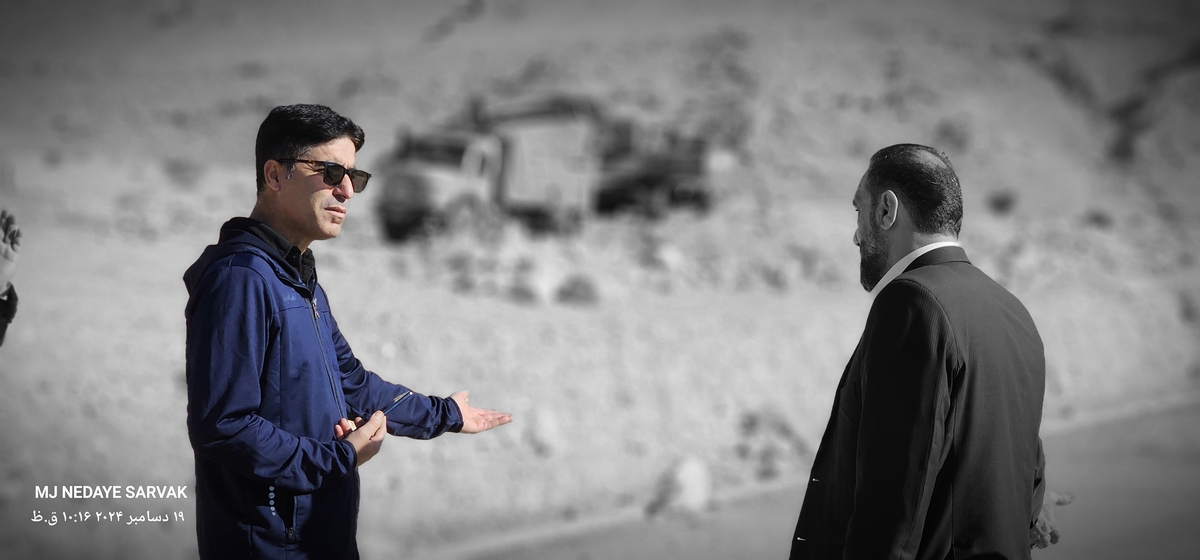 دهقان مدیرکل ورزش استان وخوبی مفاون توسعه وهیئت همراه امروزپنج شنیه ازپروژه های ورزشی شهرستان دیدن کردن
