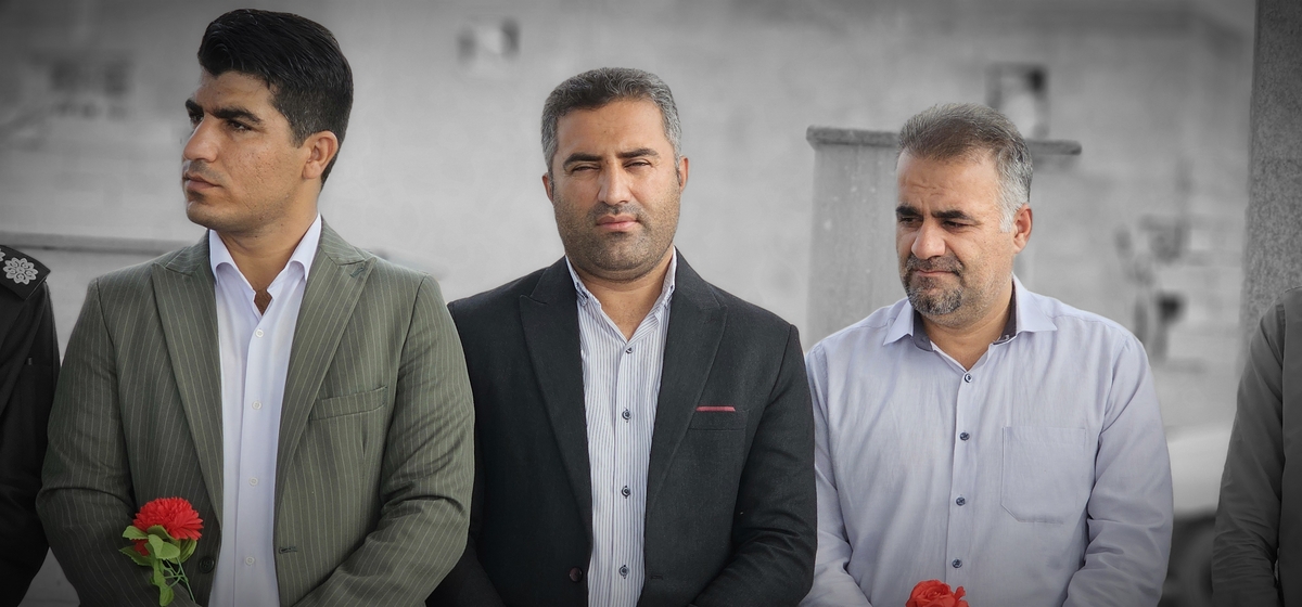 خبرنگاران شهرستان بهمئی درروزخبرنگاربرمزارشهیدان تجدیدمیثاق کردند