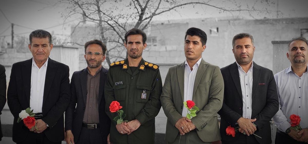 خبرنگاران شهرستان بهمئی درروزخبرنگاربرمزارشهیدان تجدیدمیثاق کردند