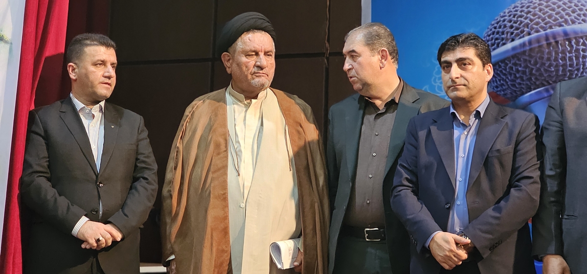نشست خبرنگاران و فعالان رسانه ای بهمئی با حضور حجت الاسلام موحد 