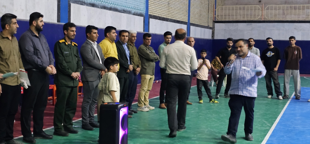 به پایان آمداین دفترحکایت همچنان باقیست