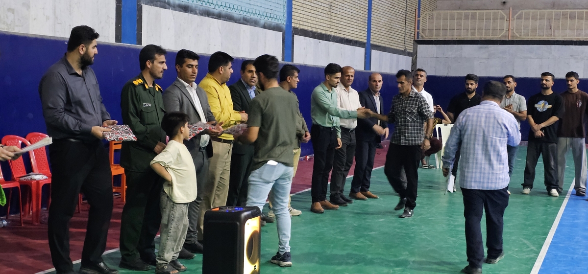 به پایان آمداین دفترحکایت همچنان باقیست