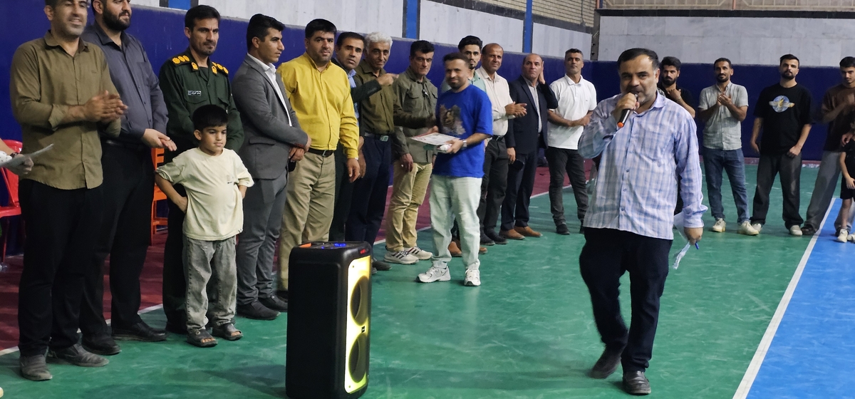 به پایان آمداین دفترحکایت همچنان باقیست