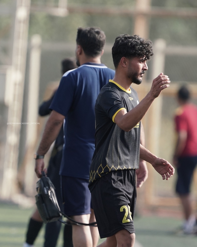 باشگاه بازیکن سازشاهین بهمئی