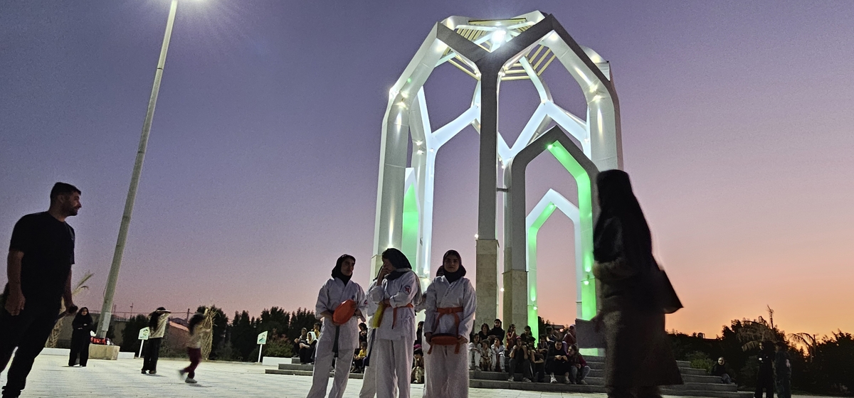 رئیس اداره ورزش وجوانان شهرستان بهمئی(خانم بیوکانی) خبرداد