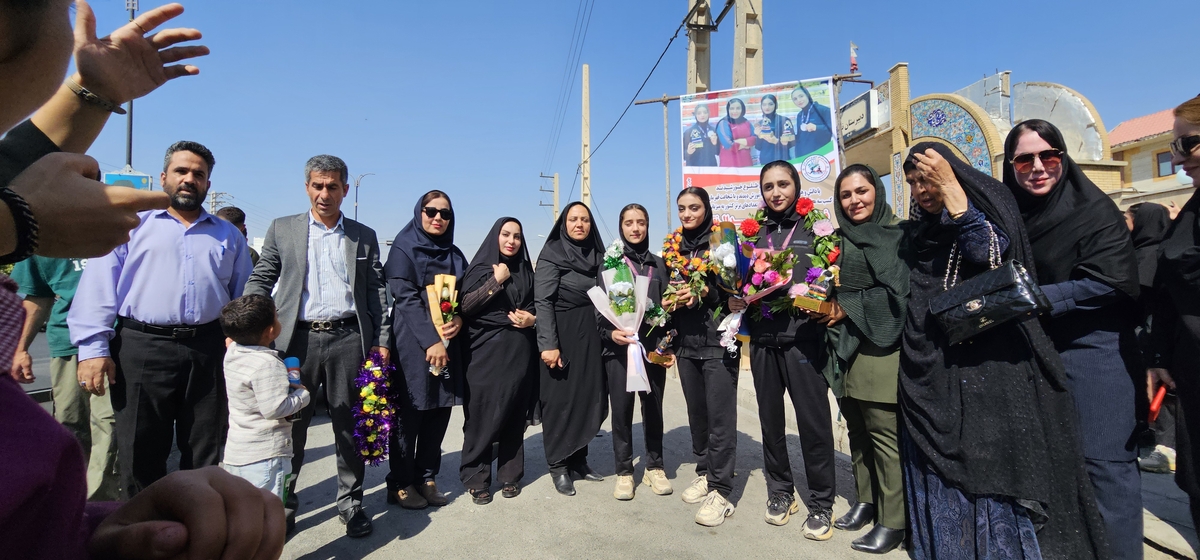 اسقبال بینظرازبانوان مدال اورشهرستان
