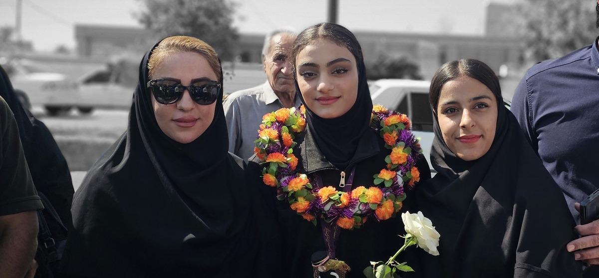 اسقبال بینظرازبانوان مدال اورشهرستان