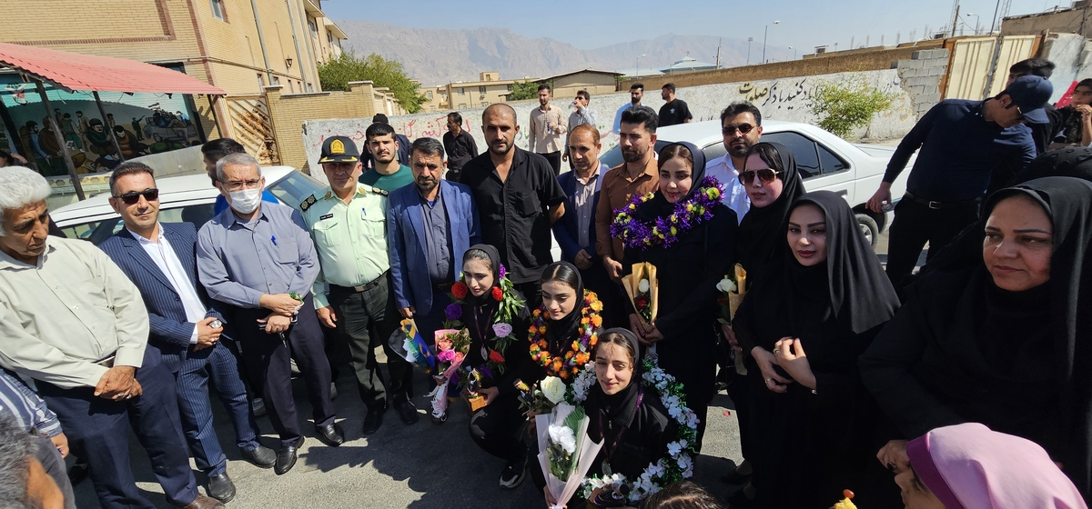 اسقبال بینظرازبانوان مدال اورشهرستان