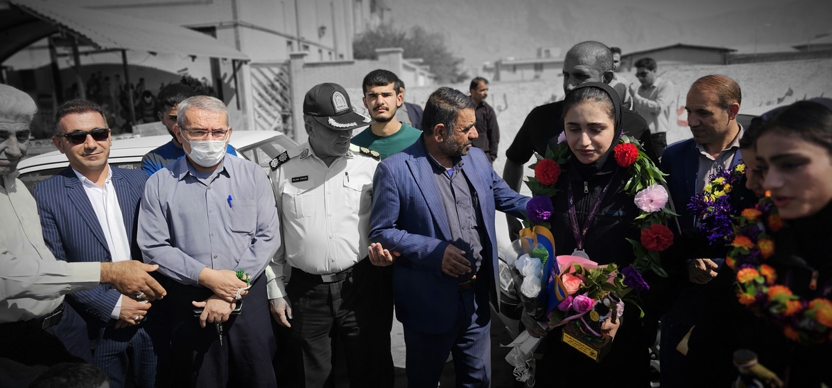 اسقبال بینظرازبانوان مدال اورشهرستان