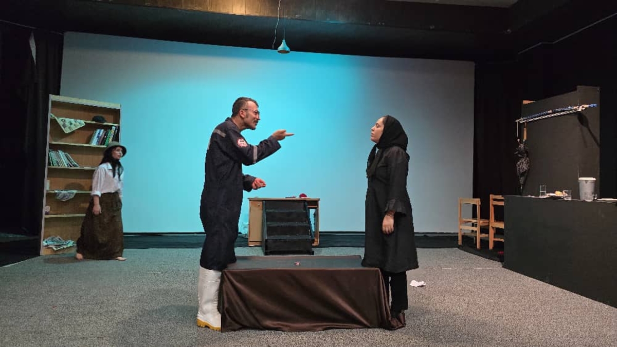 آخرین اجرای عموم نمایش چشمهادرشهرستان بهمئی