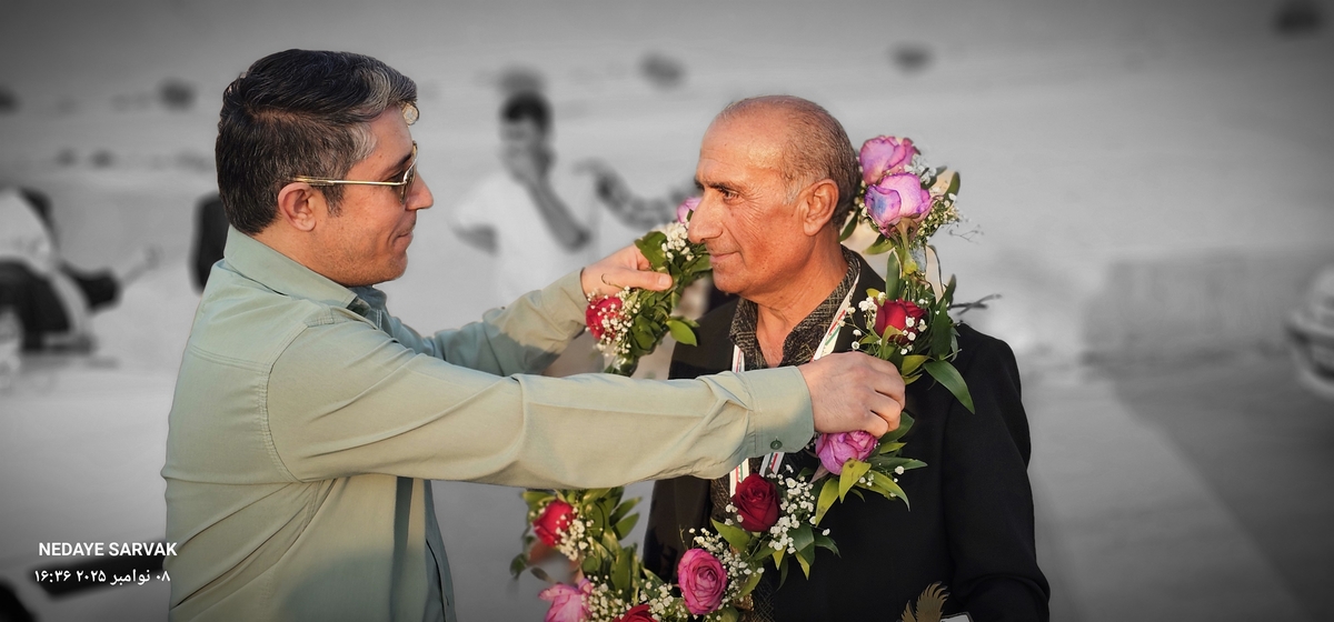 مدال طرح سیمرغ برگردن مصطفایی ازشهرستان بهمئی