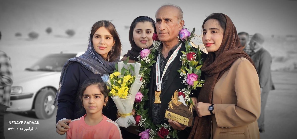 مدال طرح سیمرغ برگردن مصطفایی ازشهرستان بهمئی