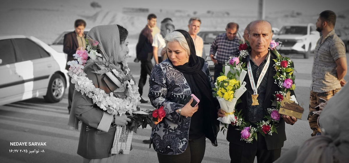 مدال طرح سیمرغ برگردن مصطفایی ازشهرستان بهمئی