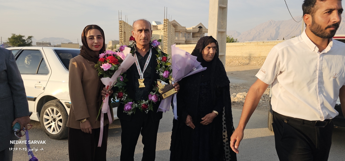 مدال طرح سیمرغ برگردن مصطفایی ازشهرستان بهمئی