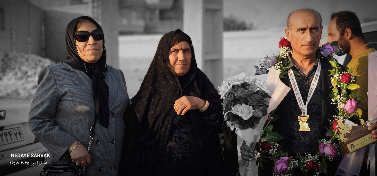 مدال طرح سیمرغ برگردن مصطفایی ازشهرستان بهمئی