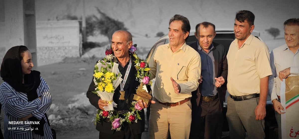 مدال طرح سیمرغ برگردن مصطفایی ازشهرستان بهمئی