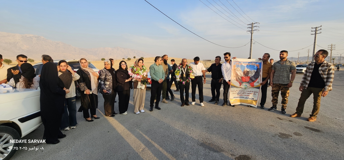 مدال طرح سیمرغ برگردن مصطفایی ازشهرستان بهمئی