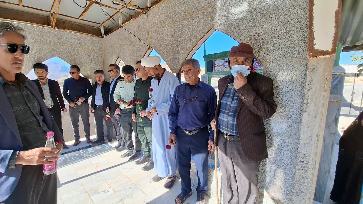 دیدارباخانواده های شهدابمناسبت هفته بسیج