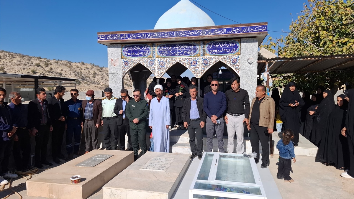 دیدارباخانواده های شهدابمناسبت هفته بسیج