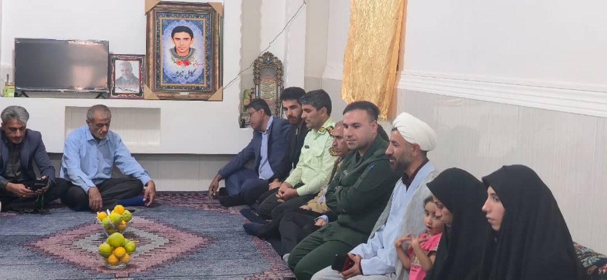دیدارباخانواده های شهدابمناسبت هفته بسیج