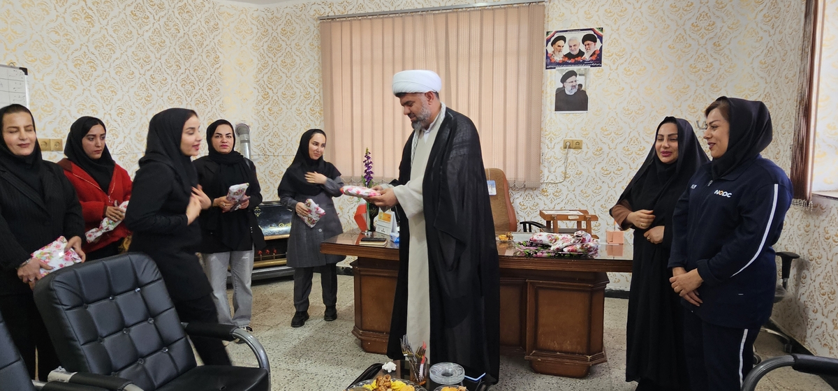 بمناسبت میلادحضرت فاطمه زهرا(س)روزمادروروززن برگزارشد