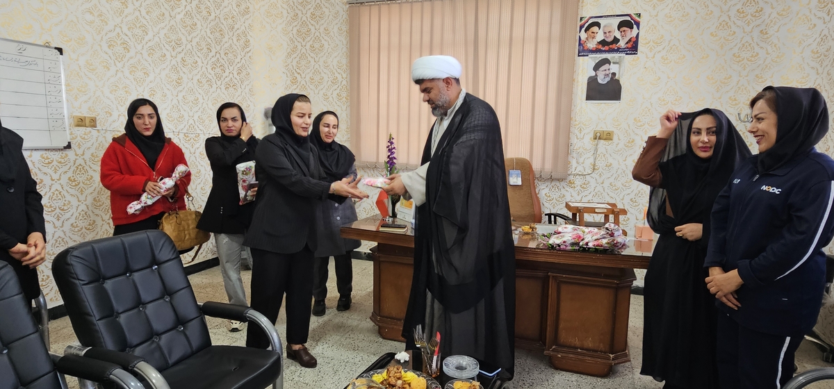 بمناسبت میلادحضرت فاطمه زهرا(س)روزمادروروززن برگزارشد