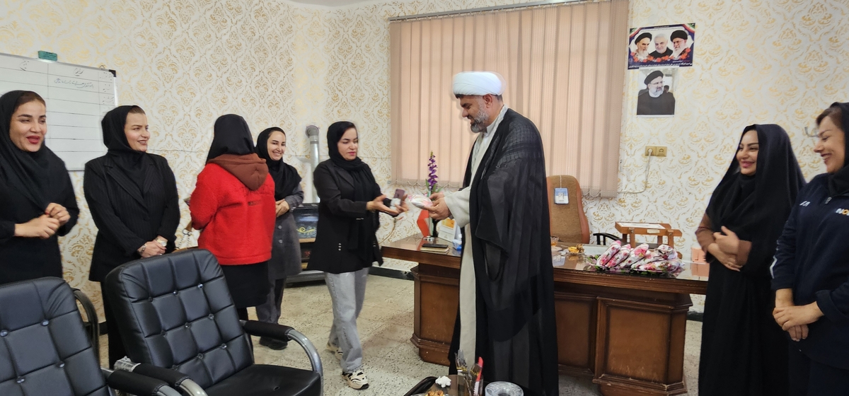 بمناسبت میلادحضرت فاطمه زهرا(س)روزمادروروززن برگزارشد